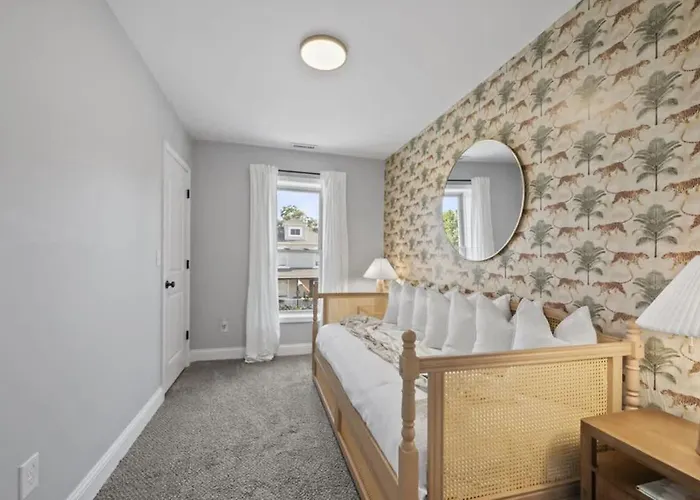 Сasa de vacaciones Hanford House W Hot Tub,sauna,bar Columbus