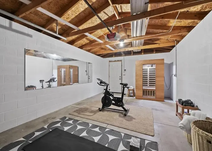 Hanford House W Hot Tub,sauna,bar